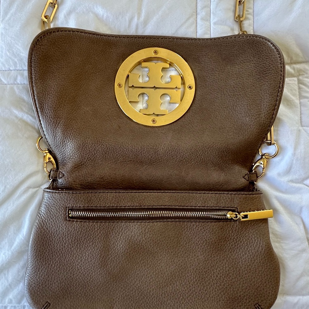 Tory Burch Beige Crossbody Bag with Gold Accents - Picture 7 of 10